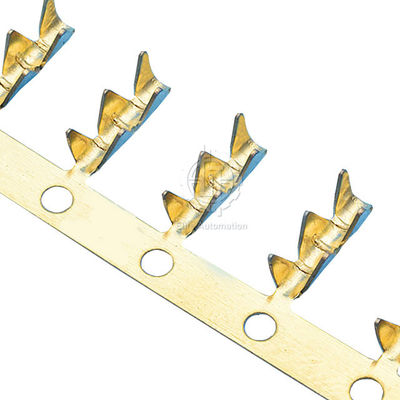 El PLC automático controló la máquina que prensaba del conector de los dientes del tiburón
